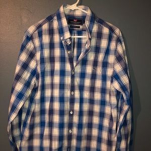 Men’s Vineyard Vine button down shirt